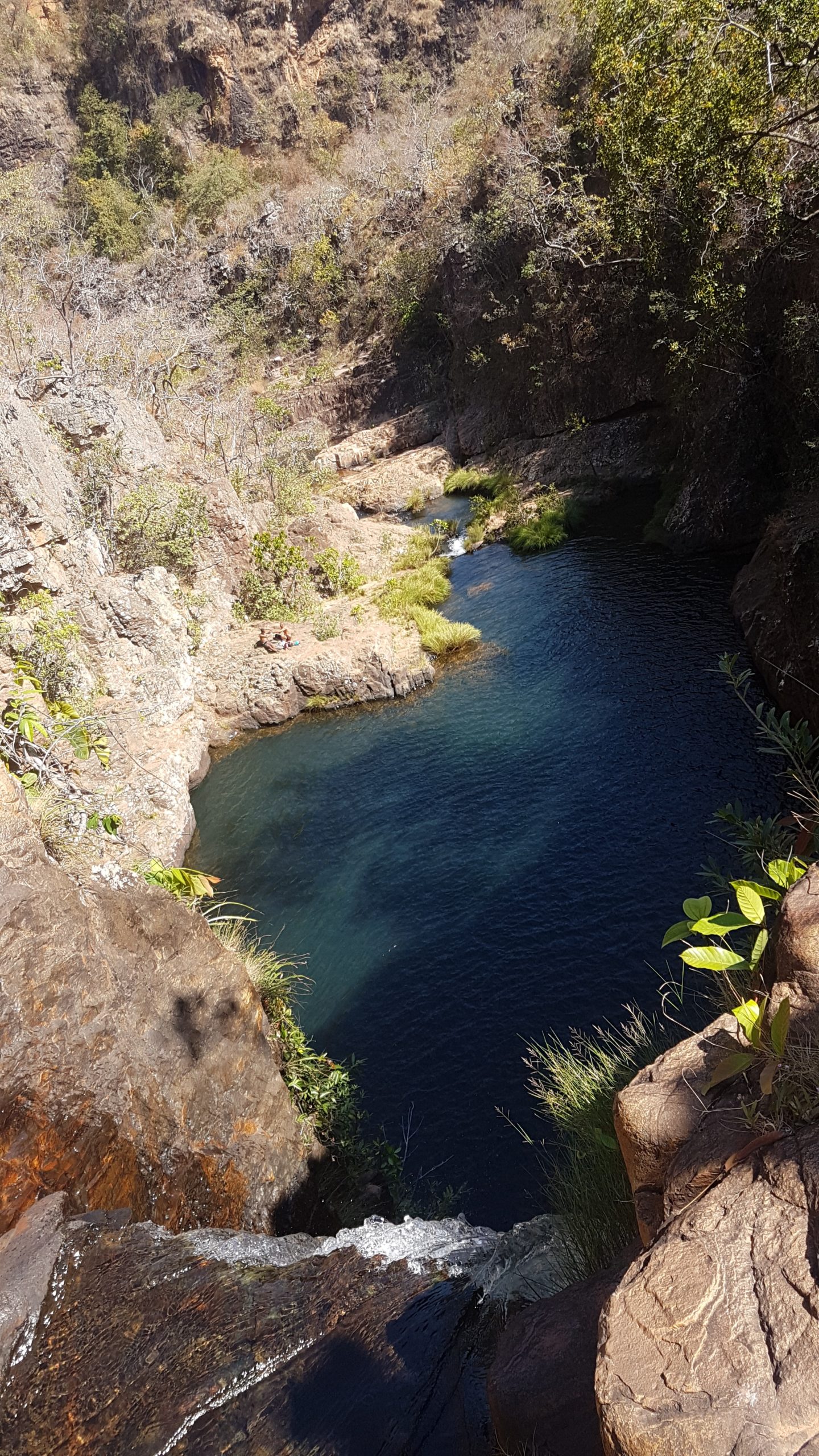 Vista da borda infinita da cachoeira do Elo Perdido no complexo Macacão