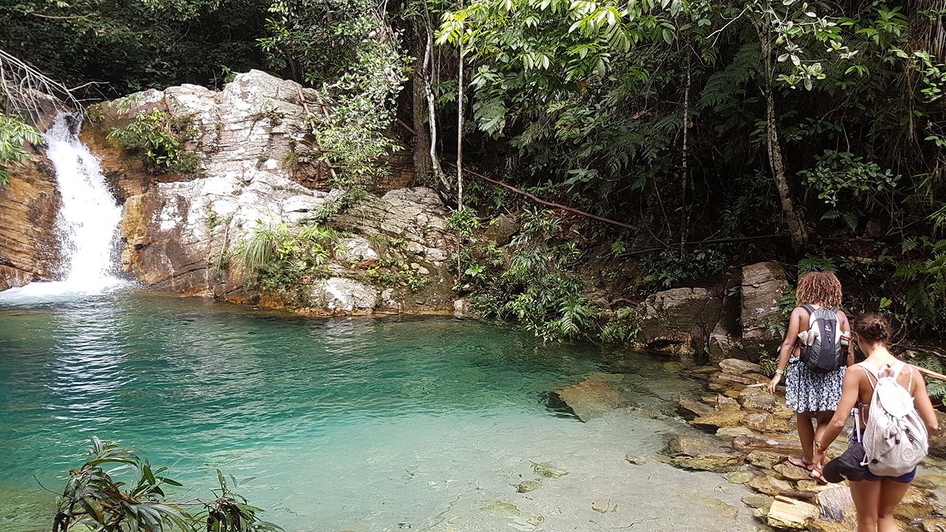 Cachoeira Santa Barbarinha na Chapada dos Veadeirosl que não é permitido o banho